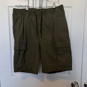 H&M Olive Cargo Shorts for Men